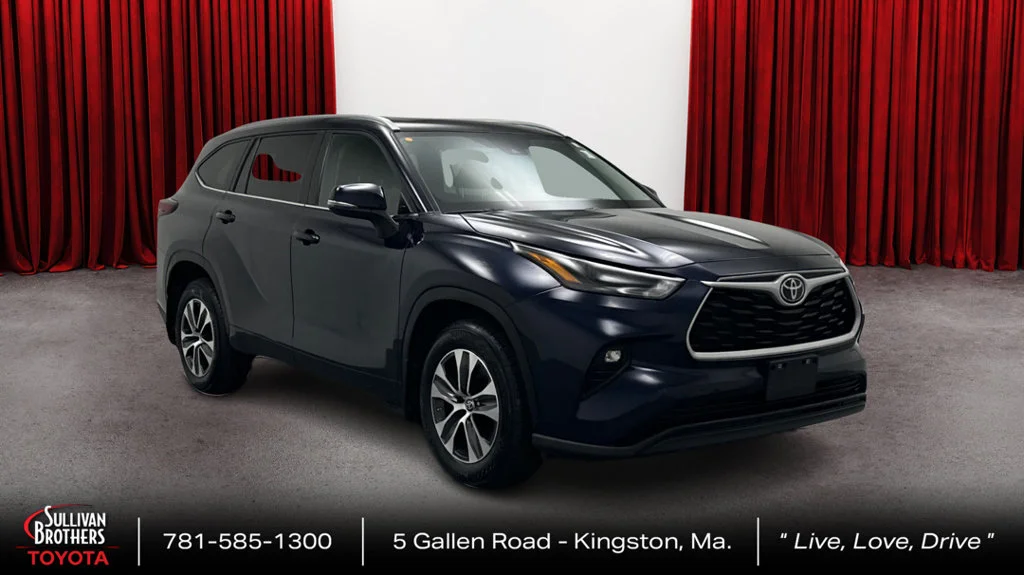 Used 2024 Blue Toyota XLE image 3