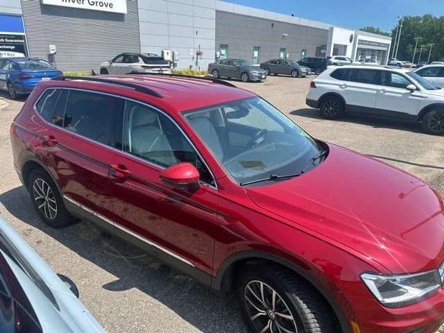 Used 2018 Volkswagen Tiguan SE with VIN 3VV2B7AX5JM139919 for sale in Inver Grove Heights, Minnesota