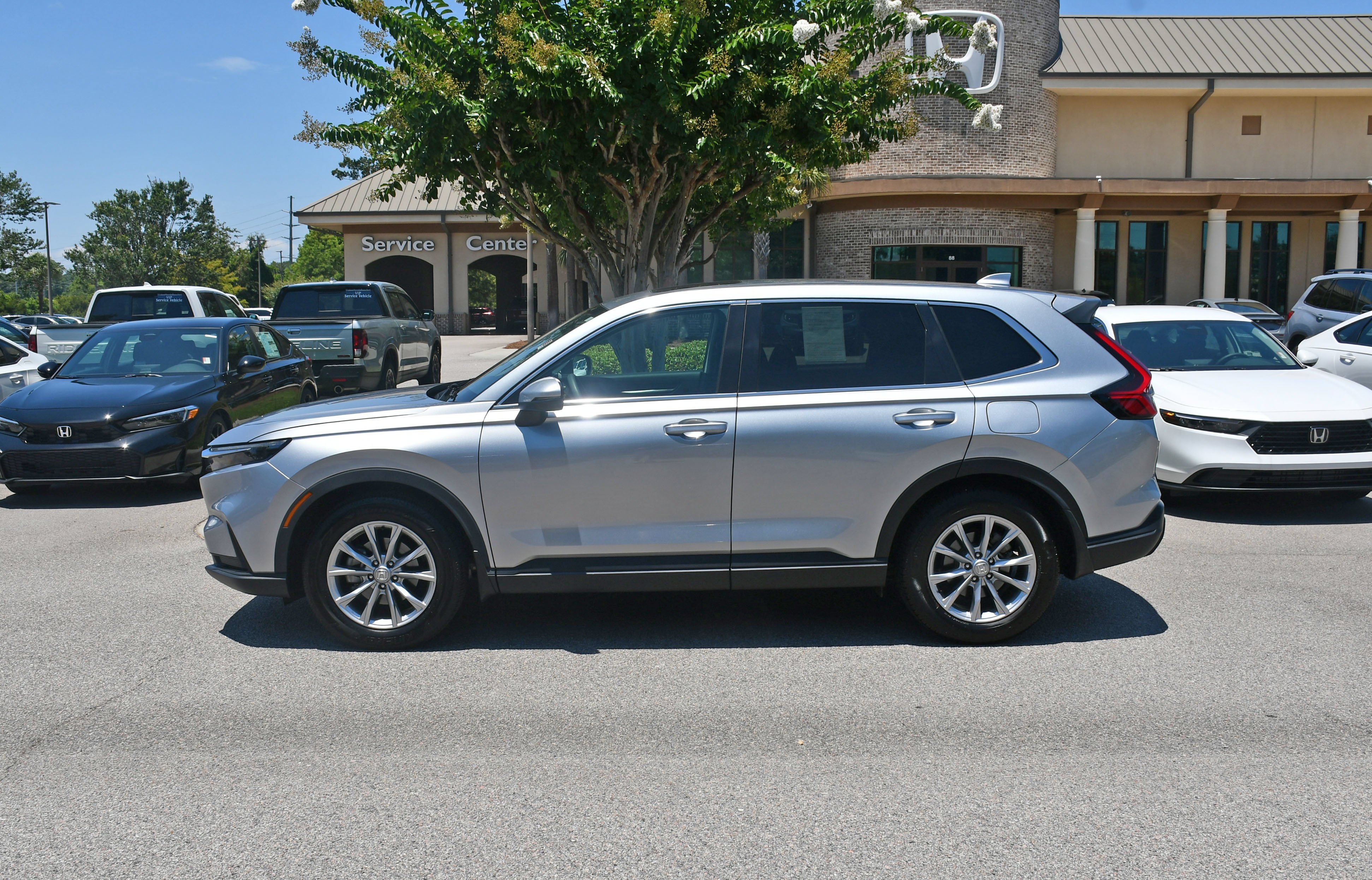 Used 2025  Honda EX image 21