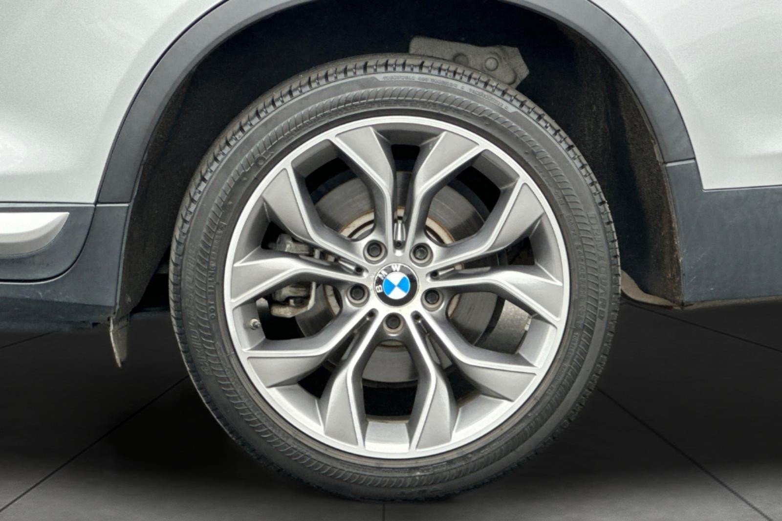 Used 2016 Glacier Silver Metallic BMW xDrive35i image 26
