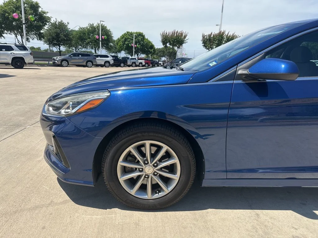 Used 2018 Hyundai Sonata SE with VIN 5NPE24AF0JH639798 for sale in Irving, TX
