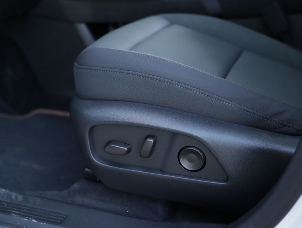 2026 GMC Terrain AT4 - Photo 23