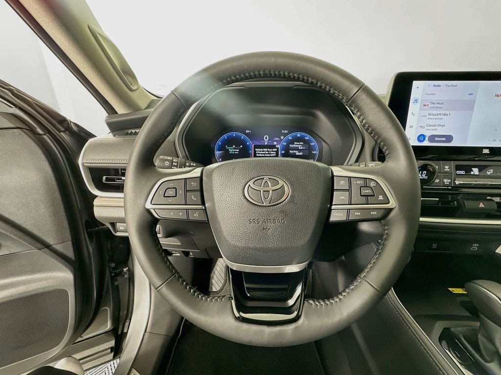 Used 2026  Toyota Limited image 11