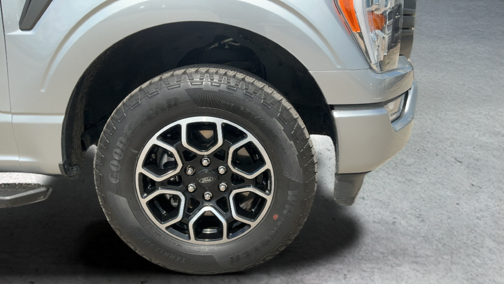 Certified Used 2023 White Ford XLT image 23