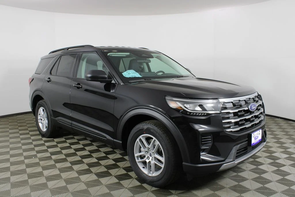 2026 Ford Explorer Active 4WD's photo
