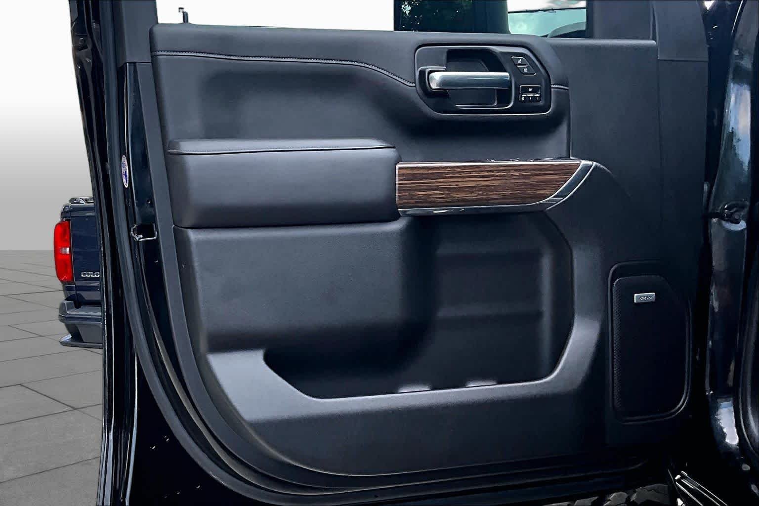 Used 2022 Mosaic Black Metallic Chevrolet High Country image 26