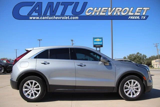 2023 Cadillac XT4 Luxury's photo