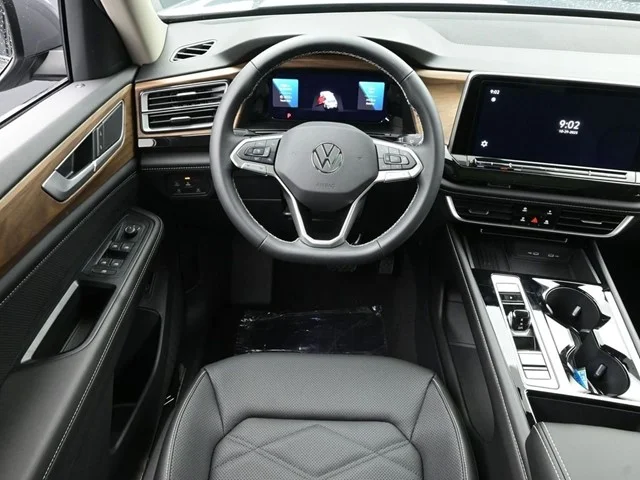 New 2026 Pure Gray Volkswagen 2.0T SE W/TECHNOLOGY image 14