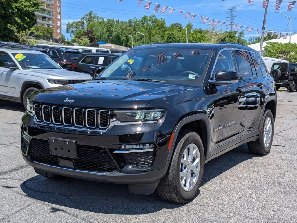 Used 2023 Black Jeep Limited image 2