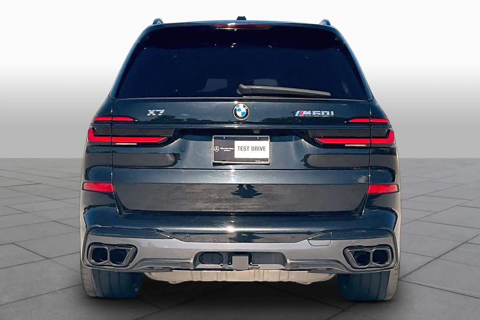 Used 2024 Black Sapphire Metallic BMW M60i image 5