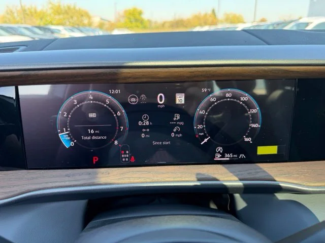 New 2027 Opal White Pearl Volkswagen 2.0T SEL image 27