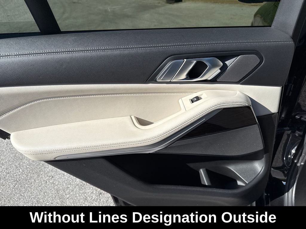 Used 2020 Black BMW xDrive40i image 27