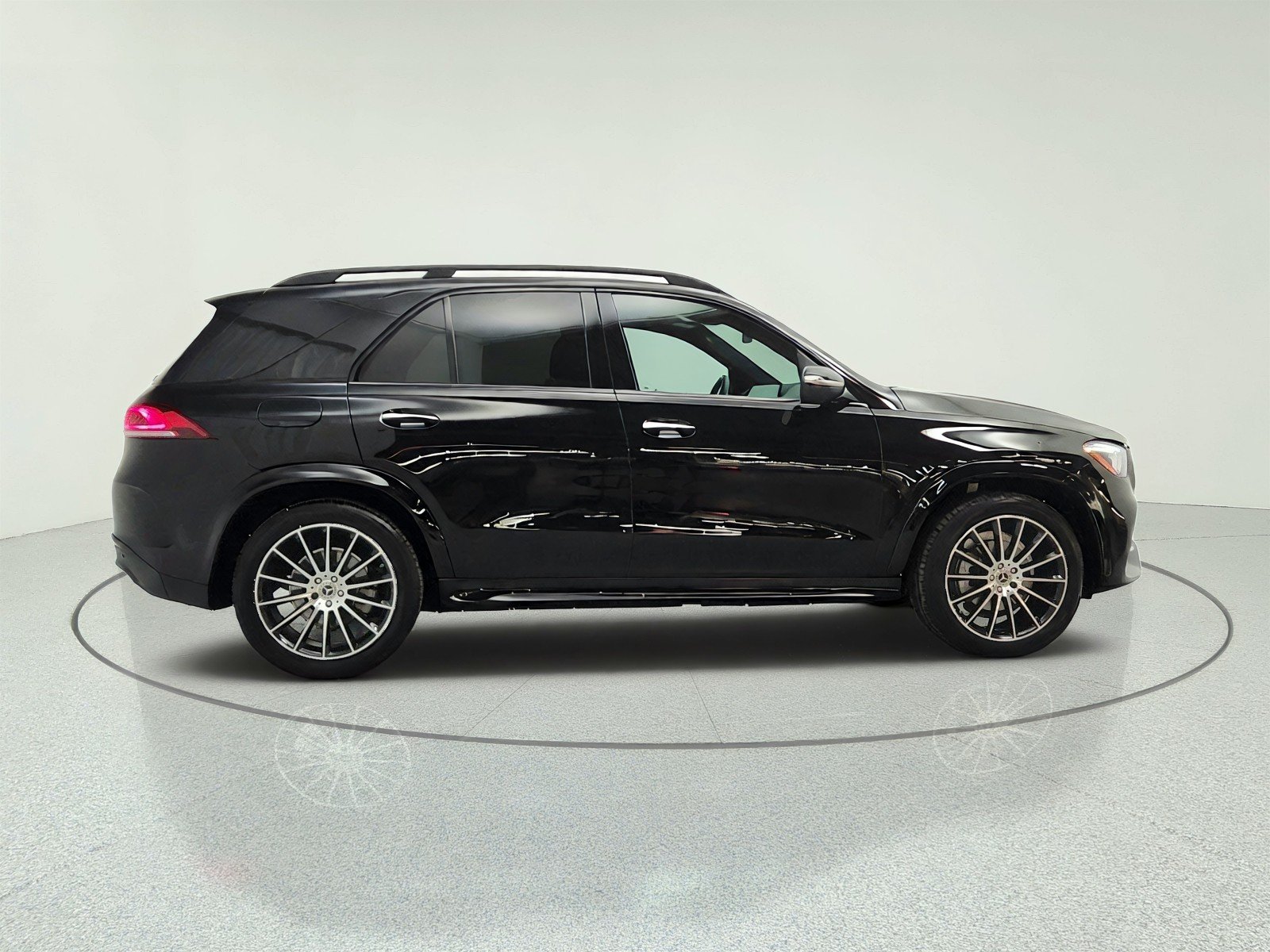 Used 2023 Black Mercedes-Benz GLE 350 SUV image 4