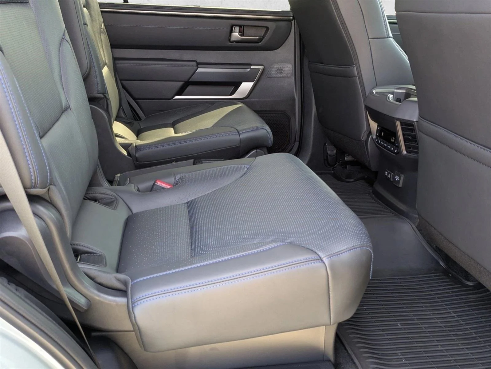 Used 2026 Lunar Rock Toyota Platinum image 19