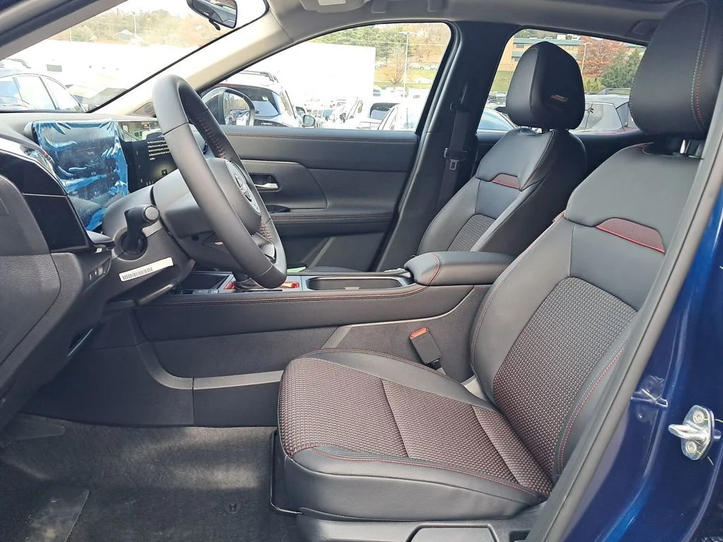 New 2026 Blue Nissan SR image 10