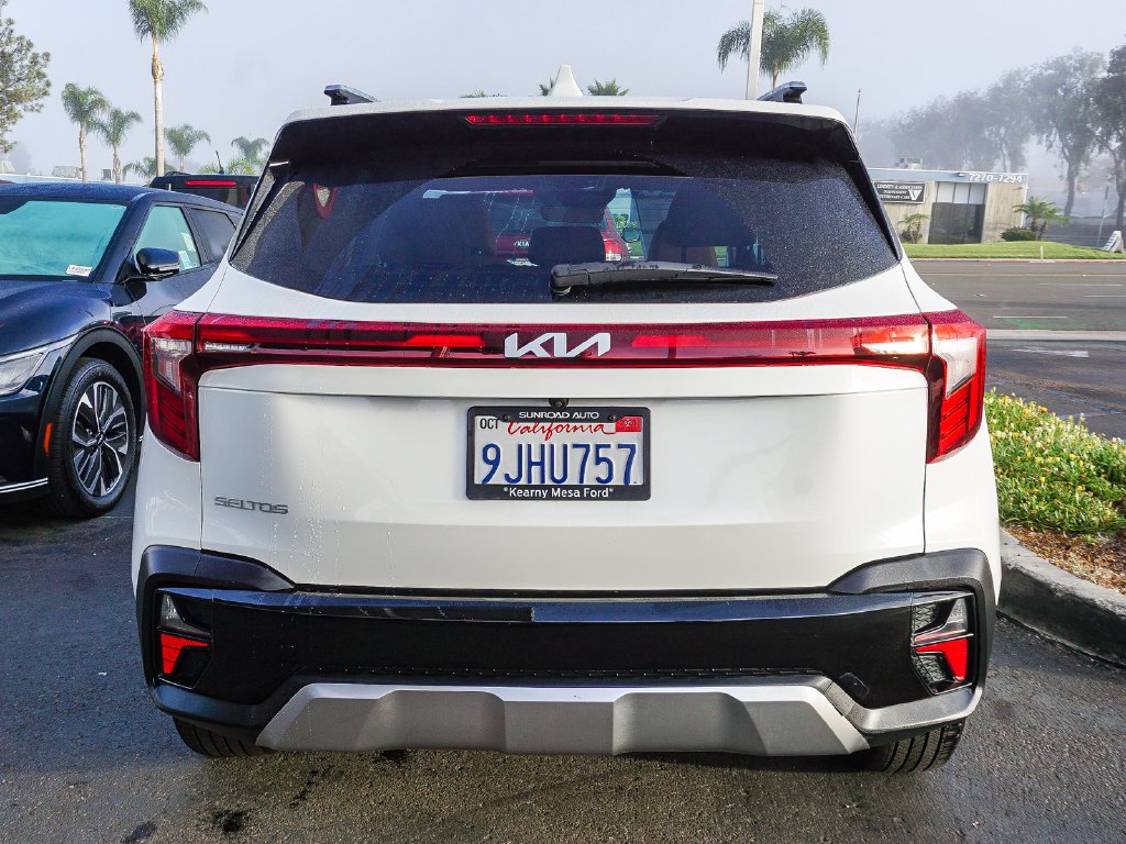 Used 2024 White Kia EX image 6