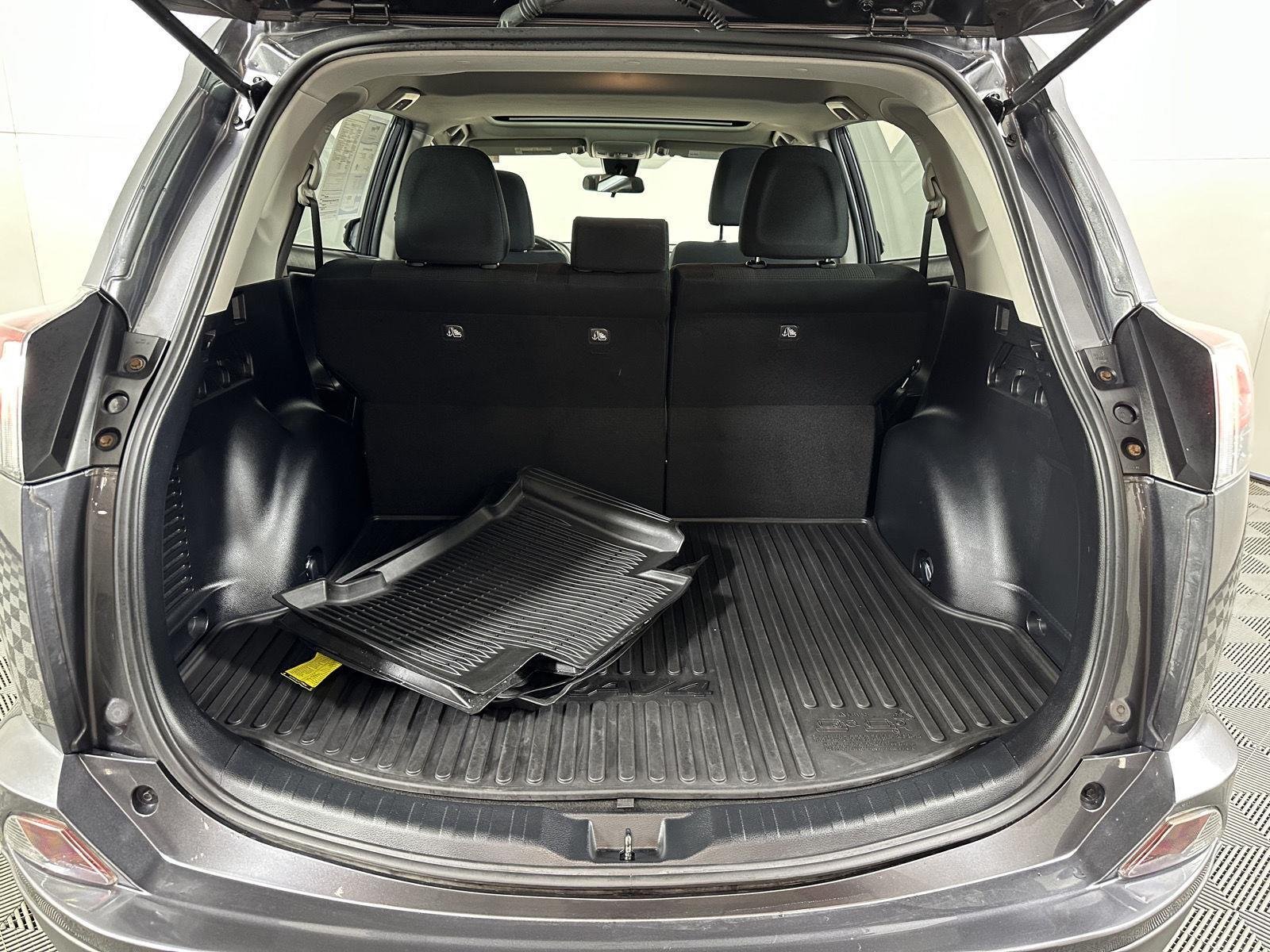 Used 2018 Magnetic Gray Metallic Toyota XLE image 6