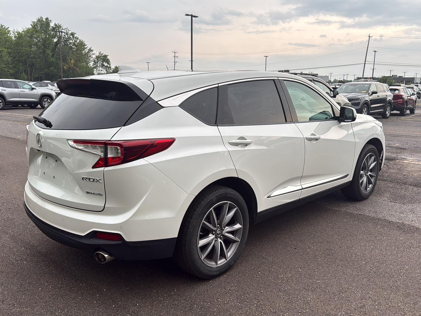 Used 2020 Platinum White Pearl Acura SH-AWD w/Tech image 3