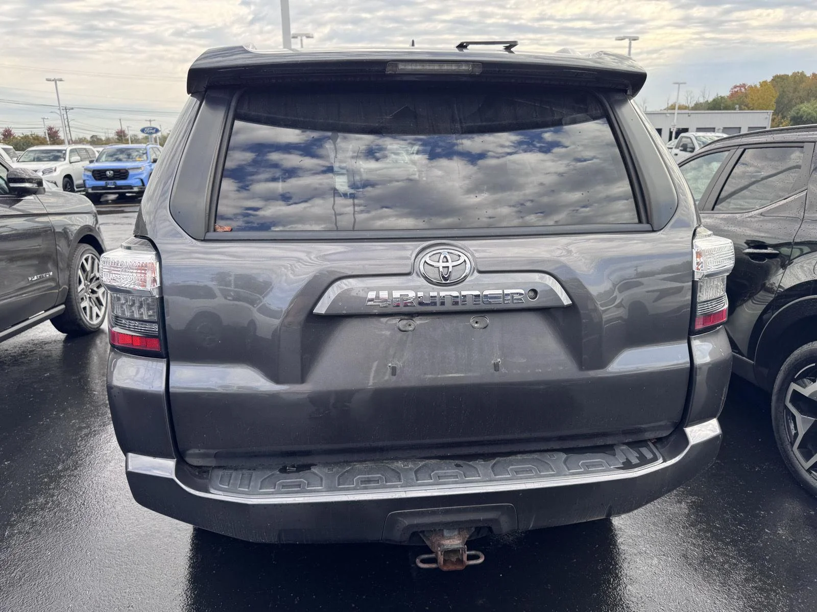 Used 2018 Magnetic Gray Metallic Toyota SR5 image 5