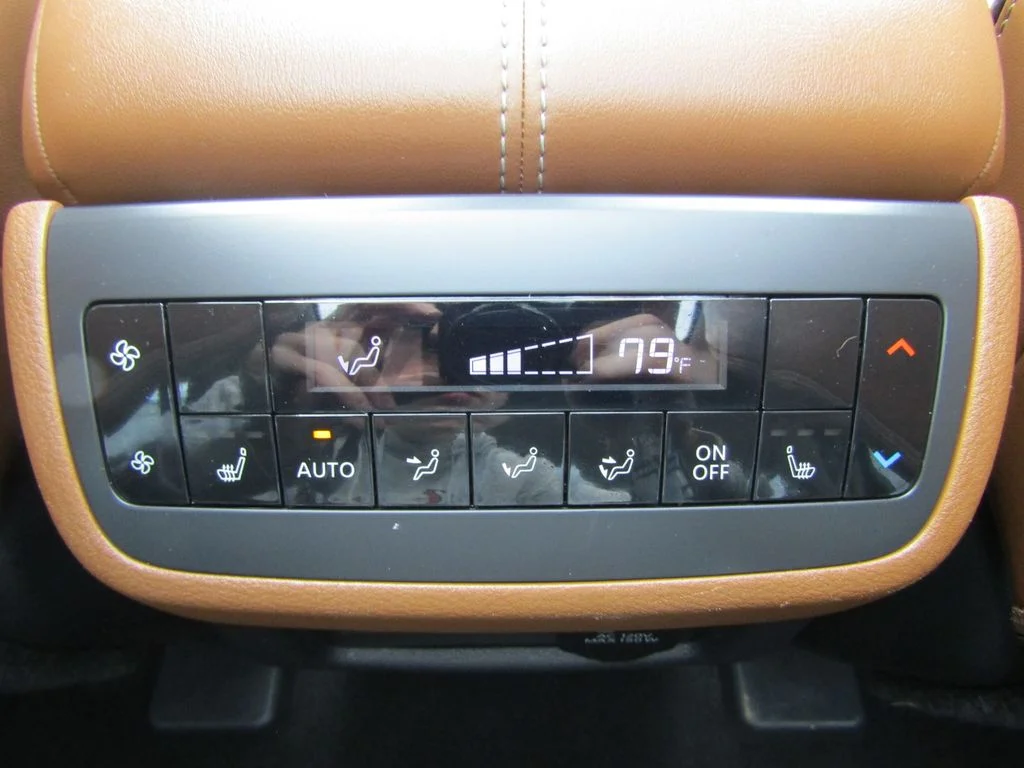 Used 2025 Obsidian Green Pearl Nissan Platinum image 42