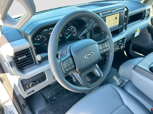 New 2026 Oxford White Ford XL image 6