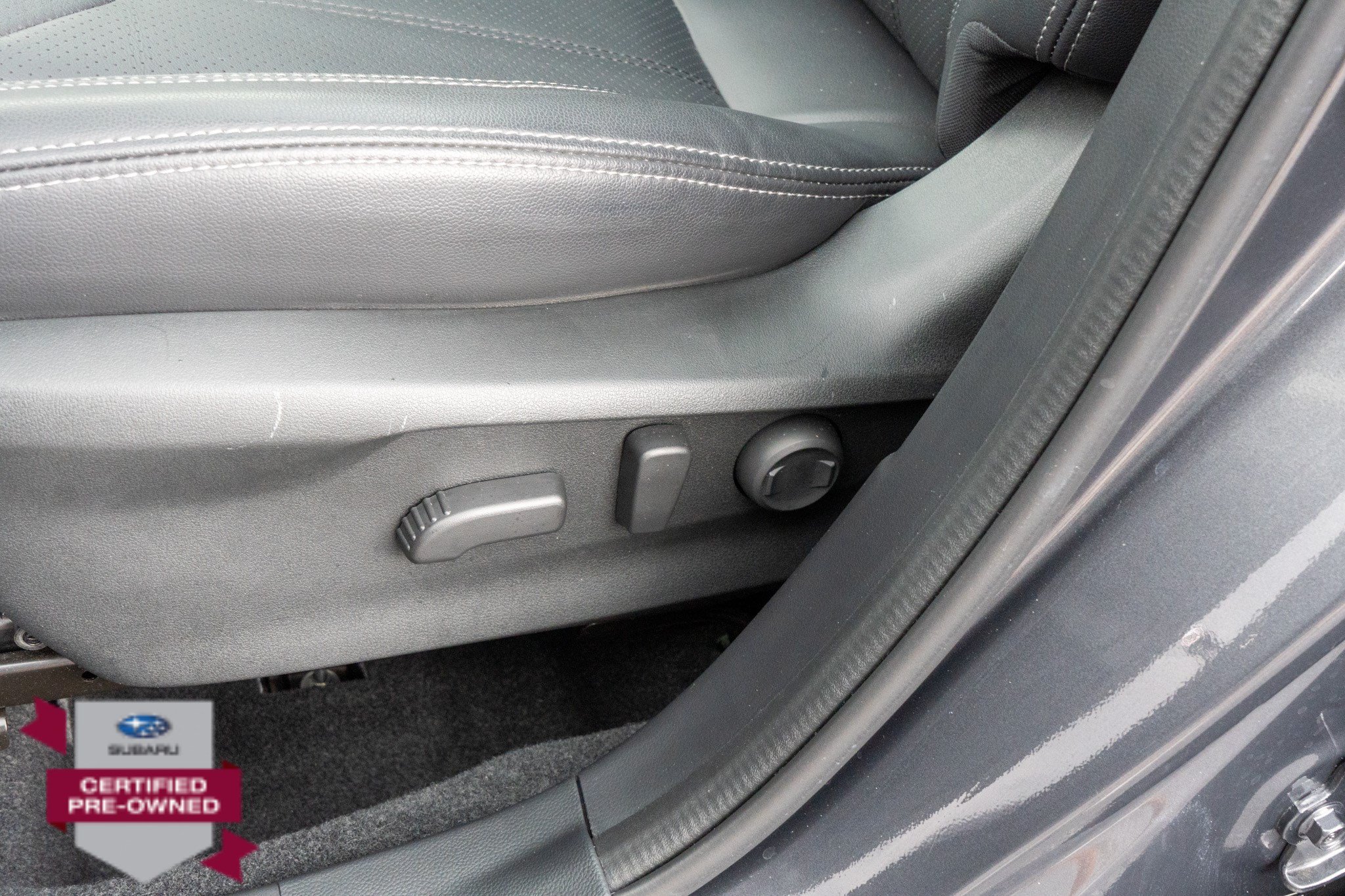 Used 2023 Magnetite Gray Metallic Subaru Limited image 31
