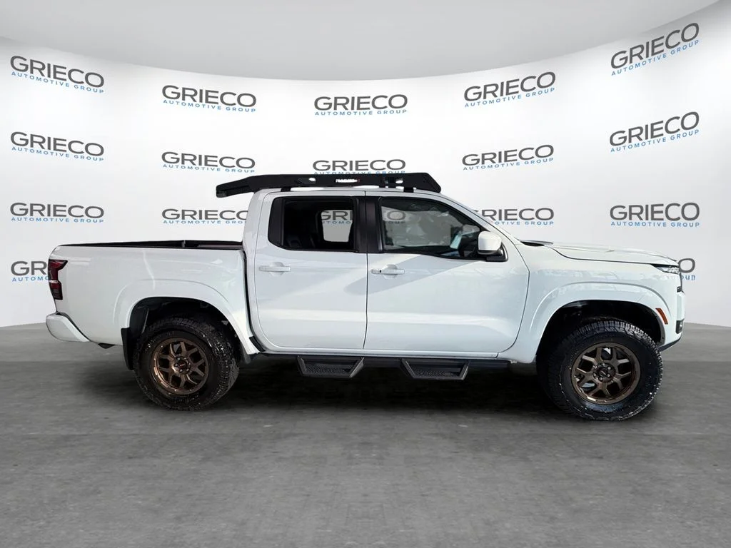 New 2026 Glacier White Nissan Crew Cab SV image 7