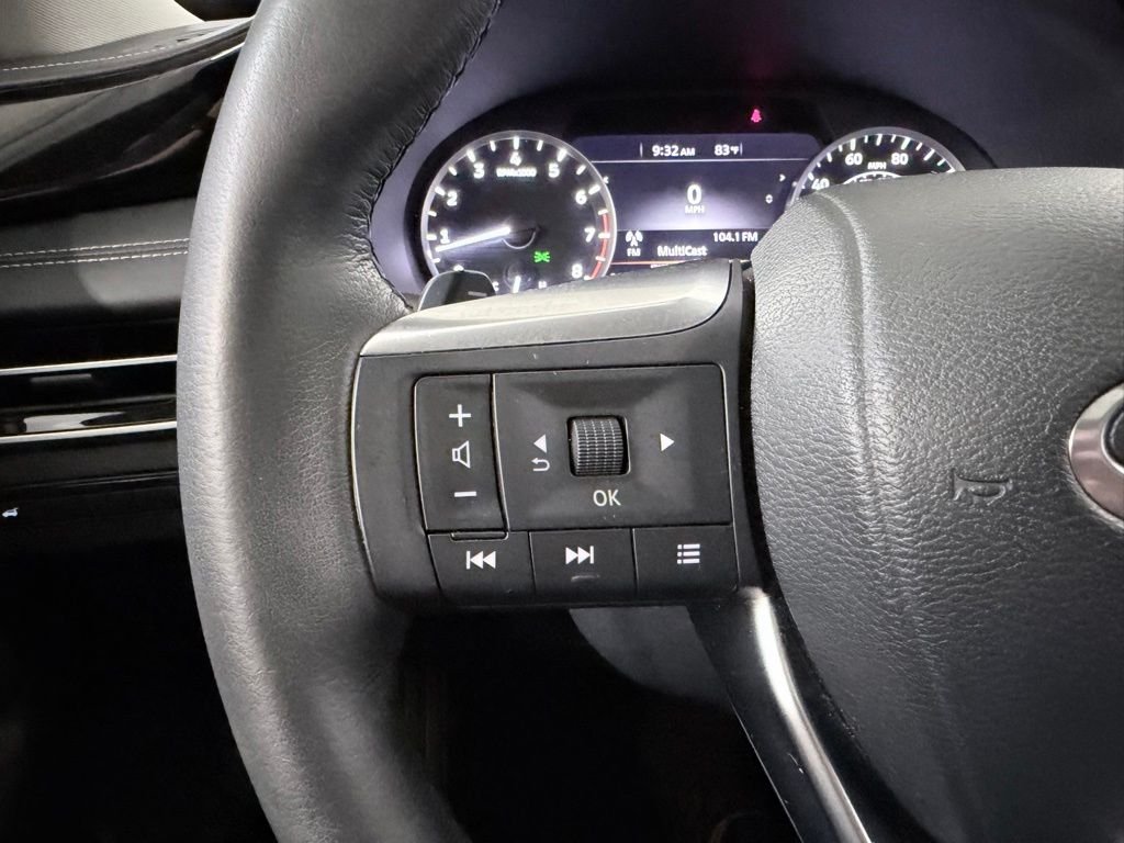 Used 2023 Silver INFINITI PURE image 22