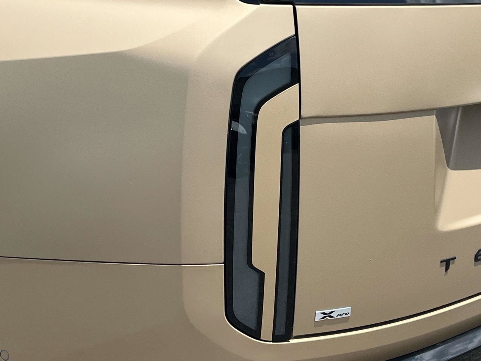 New 2027 Terrain Brown Kia X-PRO SX image 11