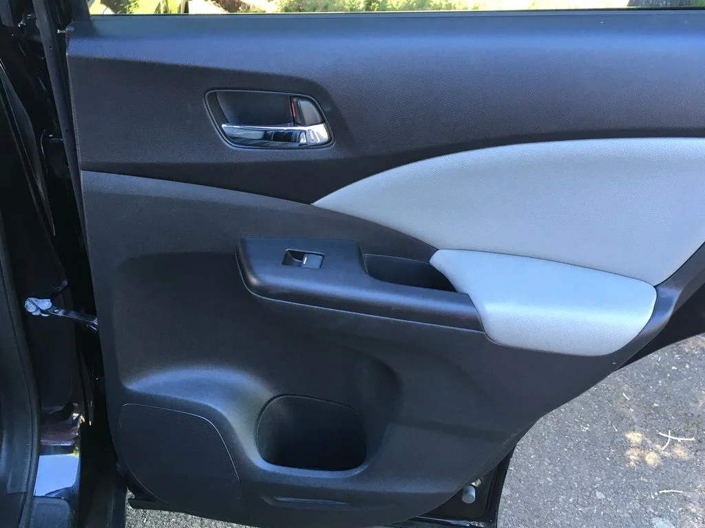 Used 2015  Honda EX image 29