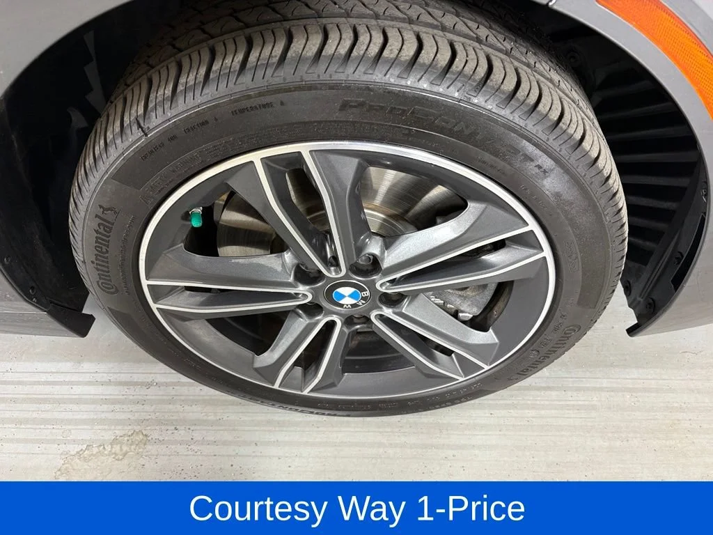 Used 2021 Gray BMW sDrive image 13