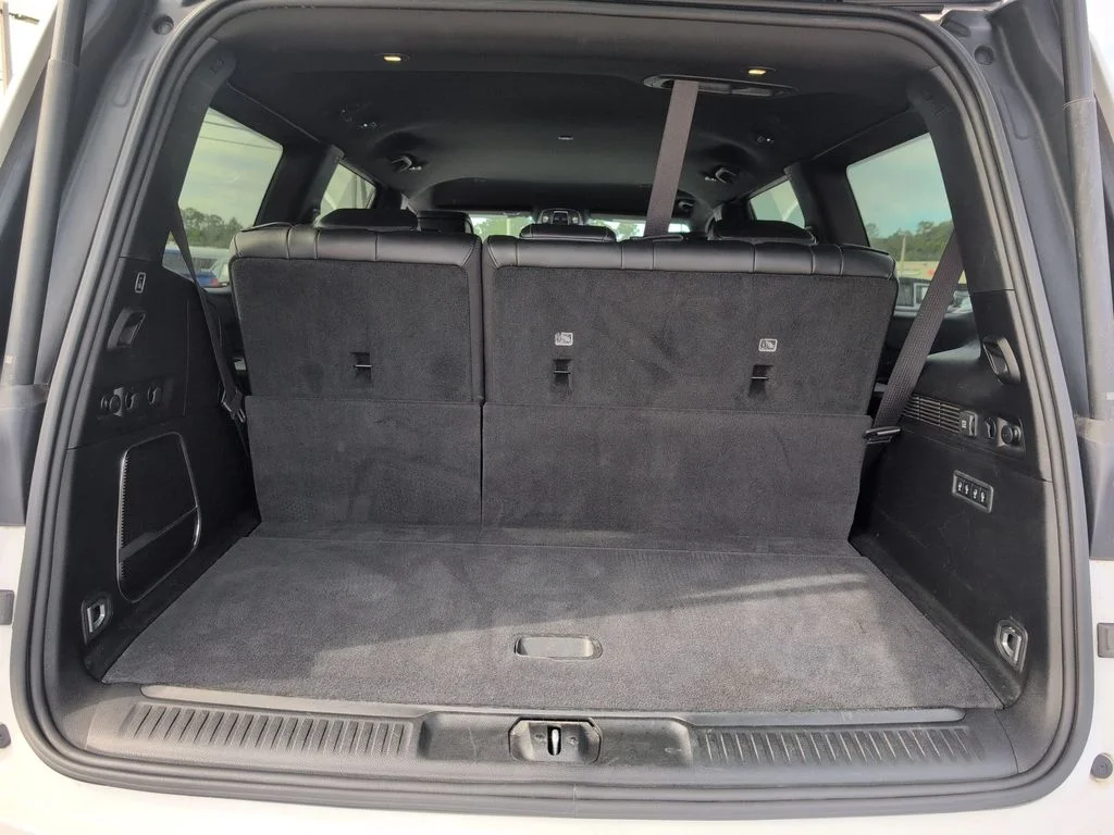 Used 2024 White Jeep Series III image 23