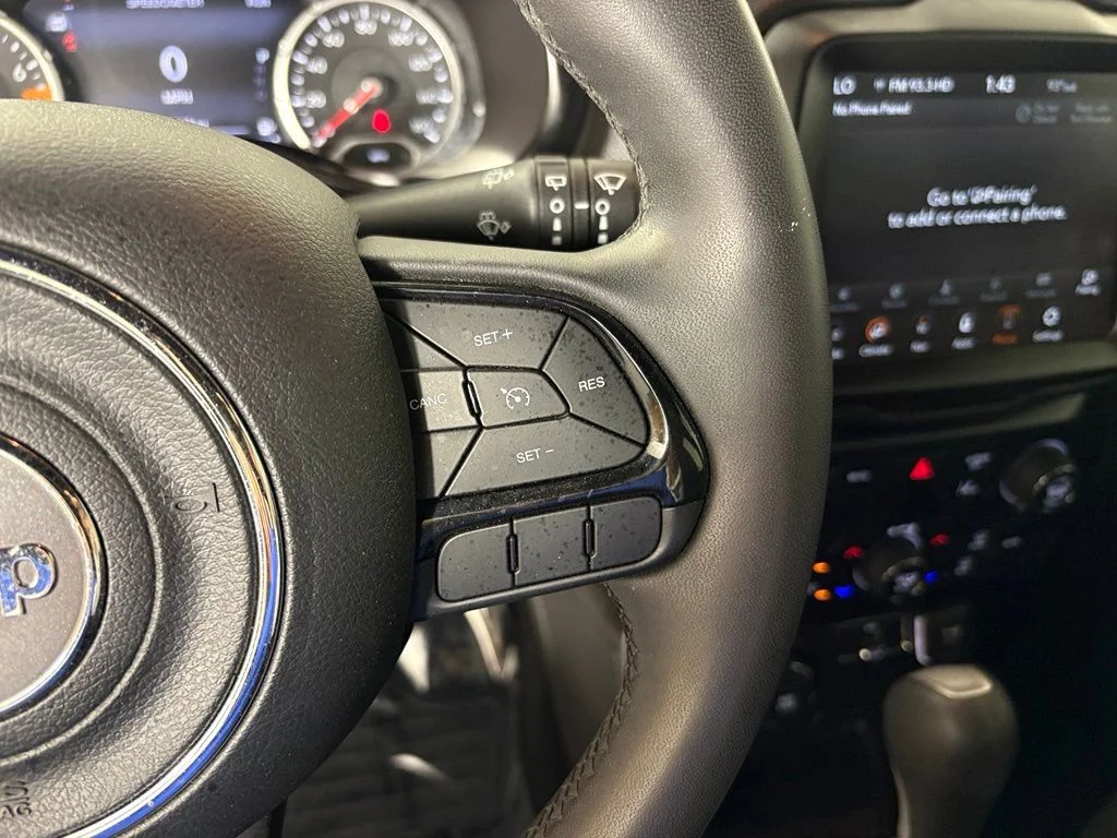 Used 2022 Gray Jeep Altitude image 21