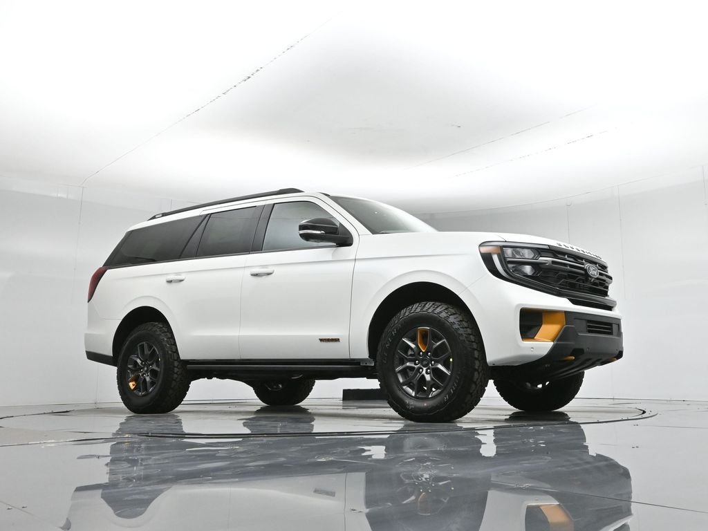 New 2026 Star White Metallic Tri-Coat Ford Tremor image 3