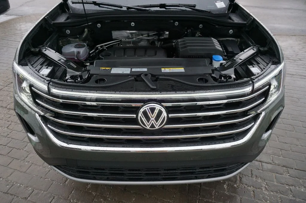New 2026 Green Volkswagen 2.0T SE w/Technology image 31