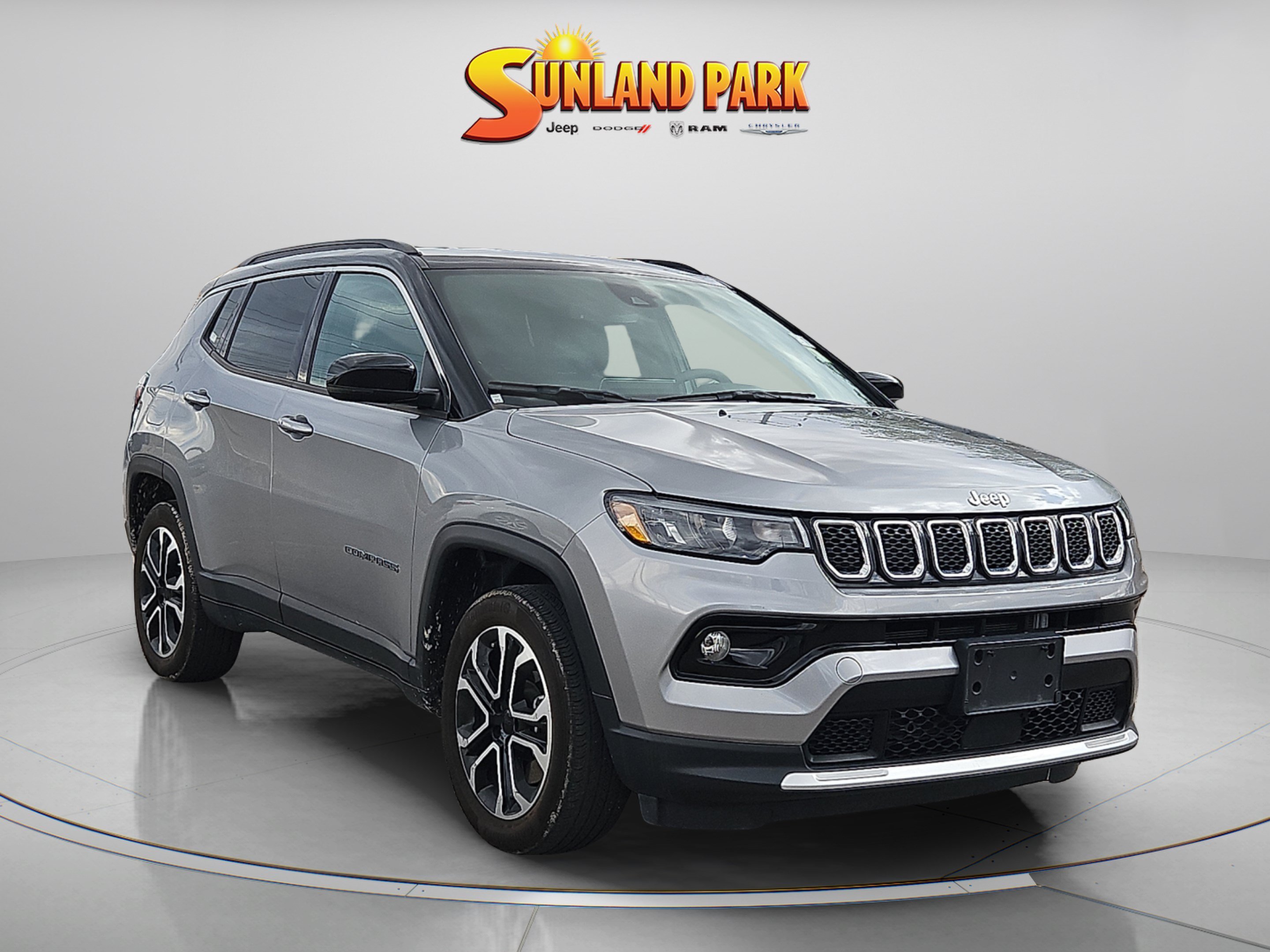 PRE-OWNED 2024 JEEP COMPASS LIMITED 4WD