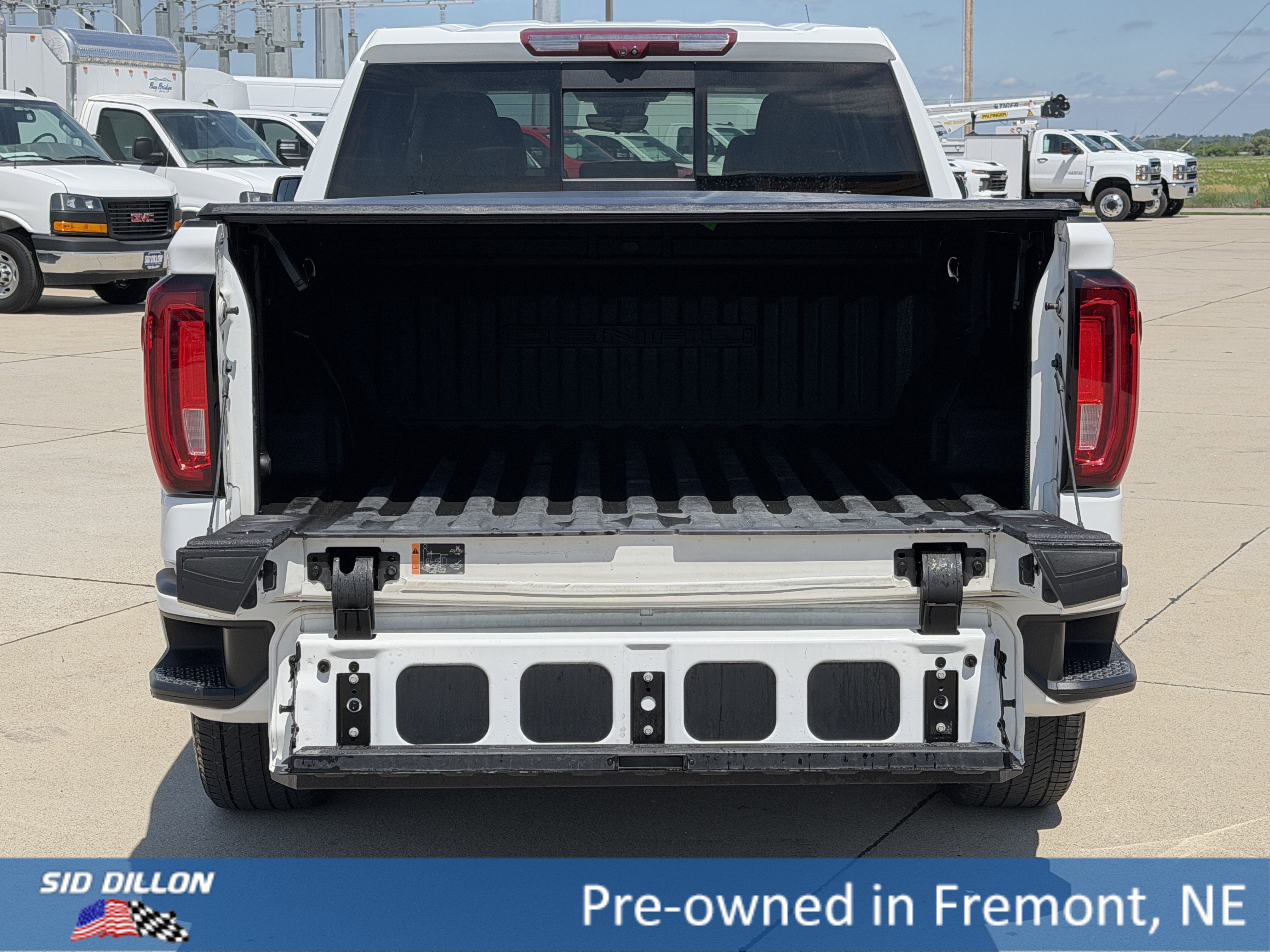 Used 2023 Summit White GMC Denali image 6