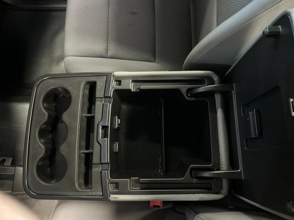Used 2017 QUICKSILVER METALLIC GMC BASE image 24