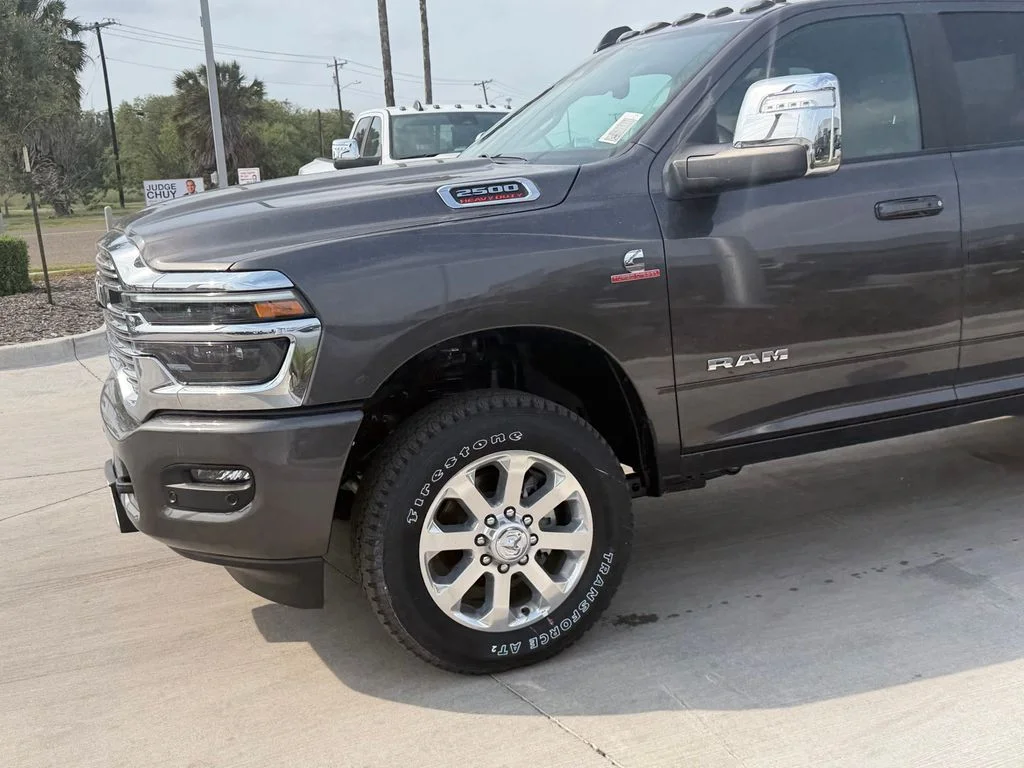 New 2026 Granite Crystal Metallic Clear-Coat Exterior Paint RAM Laramie image 9
