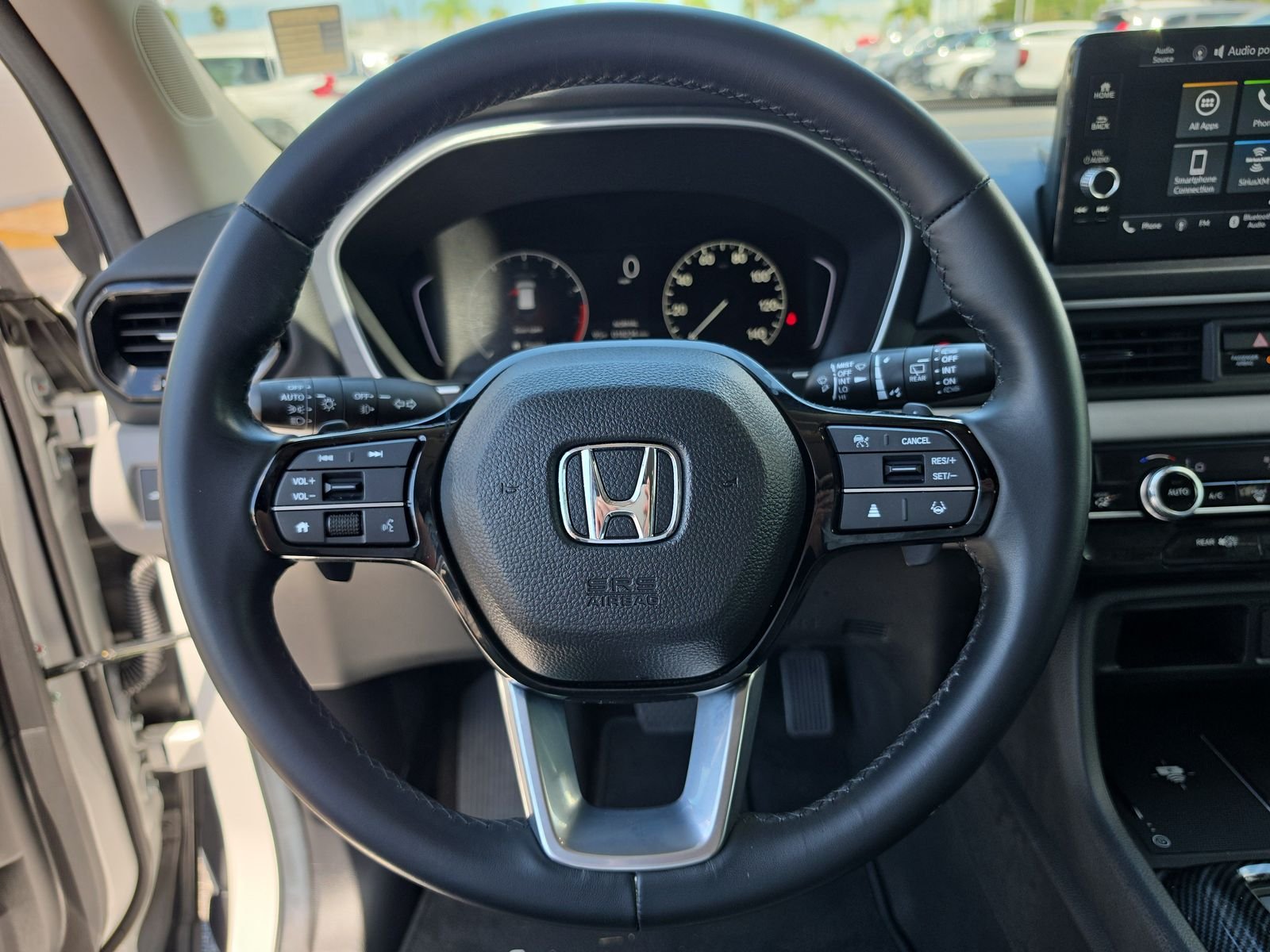 Used 2025 Platinum White Pearl Honda EX-L image 24