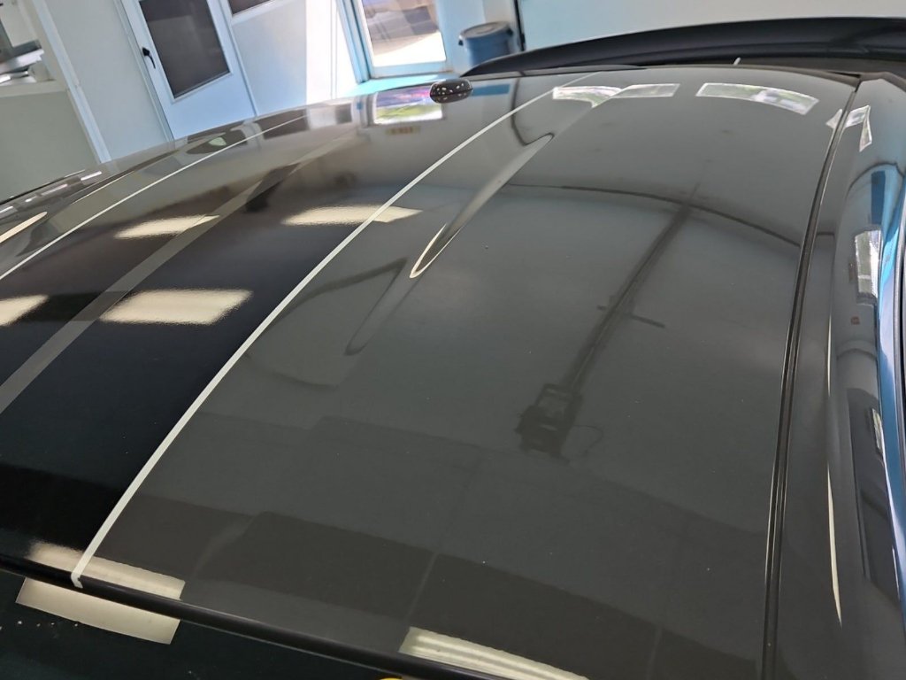 Used 2018 Grey Ford Shelby GT350 image 12