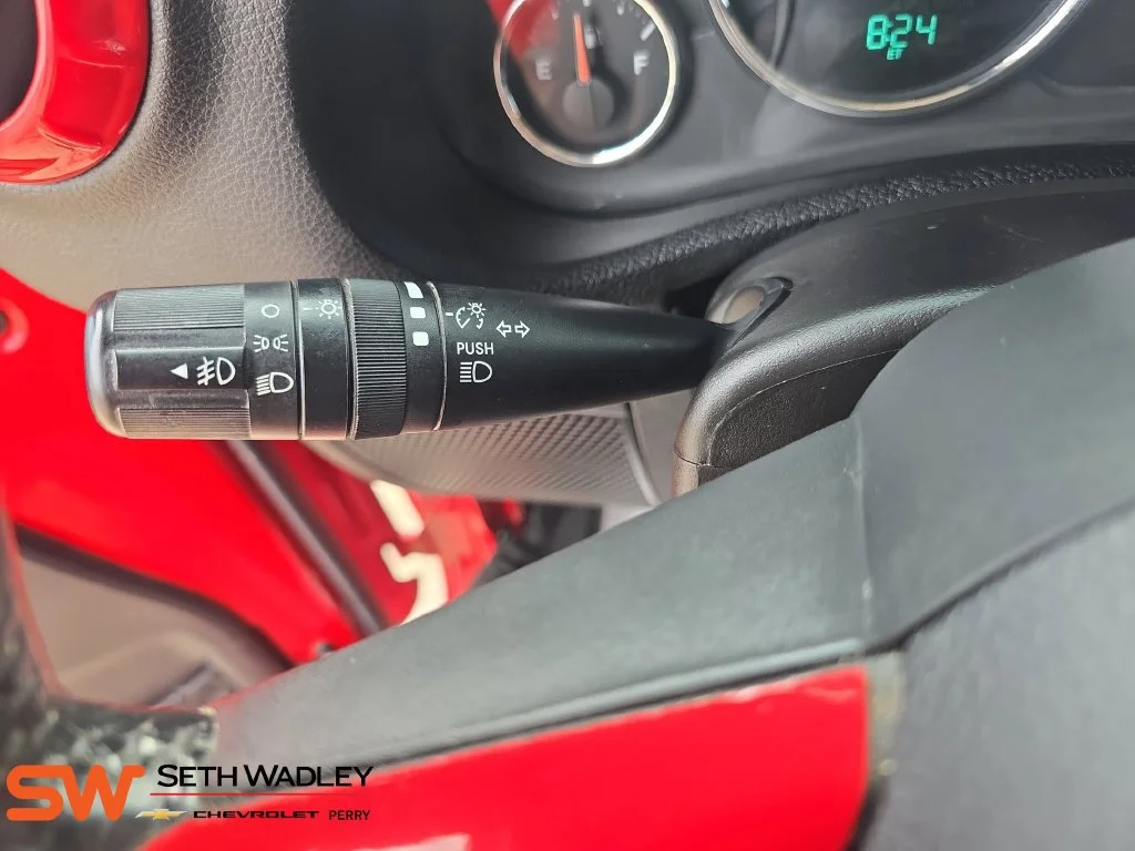 Used 2015 Red Jeep Sport image 23