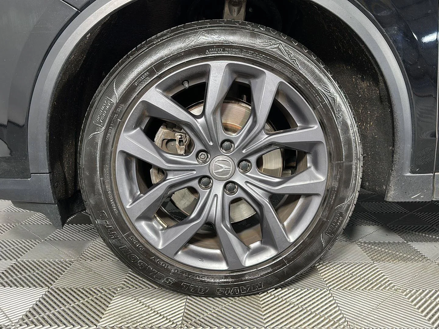 Used 2023 Majestic Black Pearl Acura SH-AWD with A-Spec Package image 40