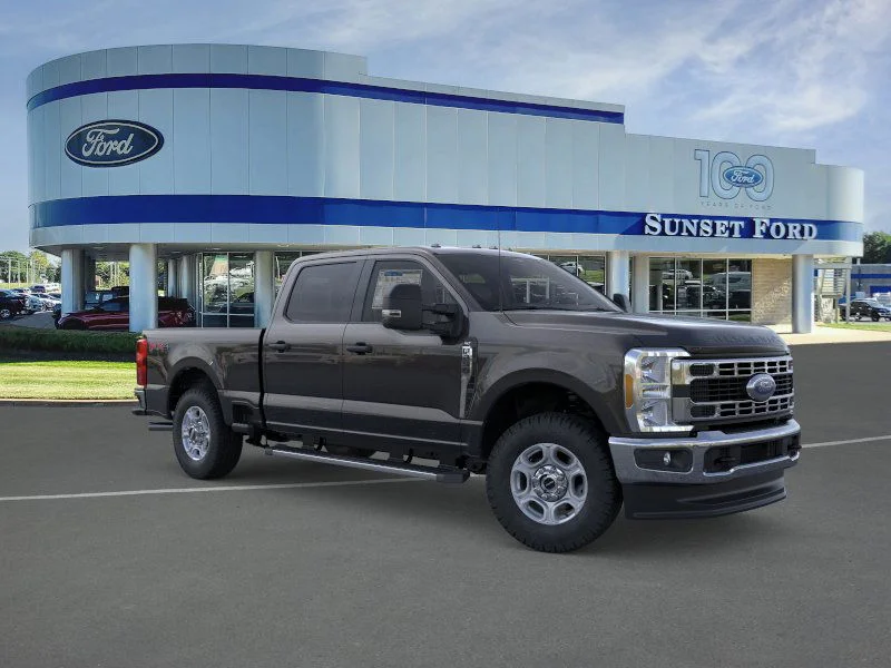New 2026 Agate Black Metallic Ford XLT image 7