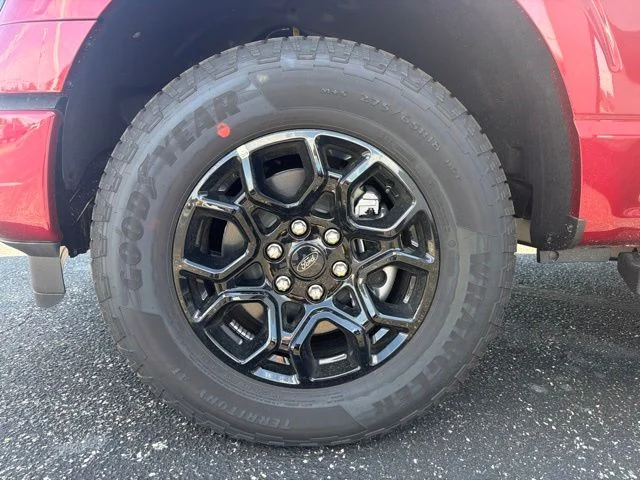 New 2026 Ruby Red Metallic Tinted Clearcoat Ford XLT image 10