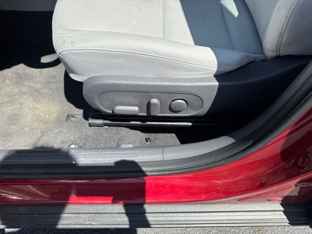 2024 Hyundai Kona SEL - Photo 5