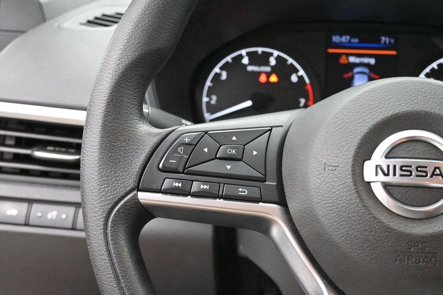 Used 2022 Glacier White Nissan 2.5 S image 16