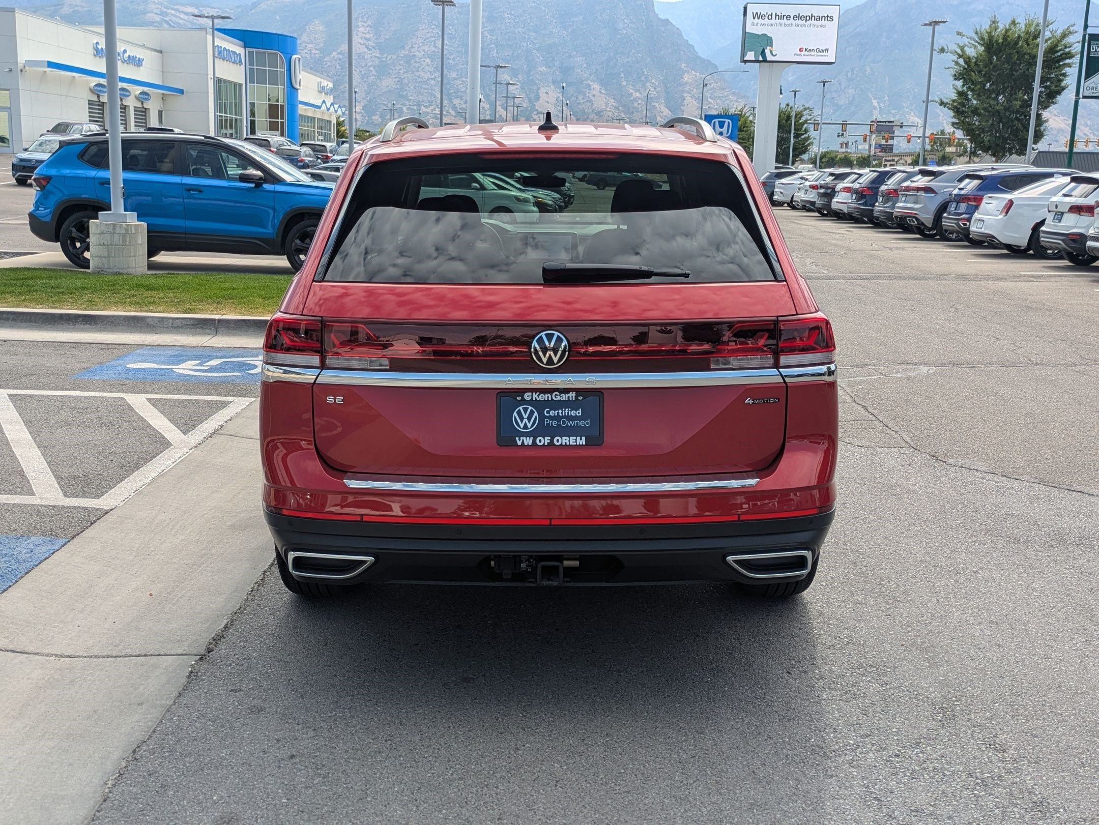 Certified Used 2025 Aurora Red Metallic Volkswagen 2.0T SE w/Technology image 5