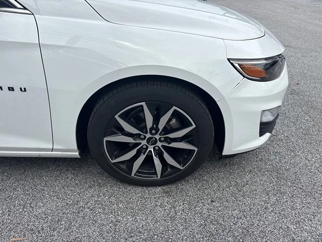 Used 2023 White Chevrolet RS image 9