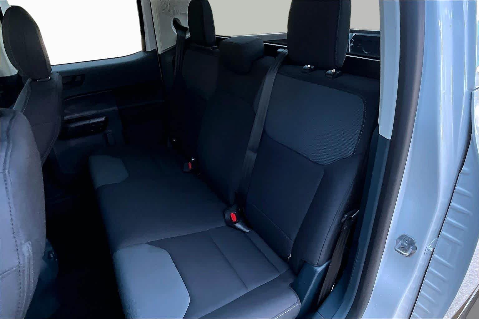 Used 2024 Oxford White Ford XL image 21